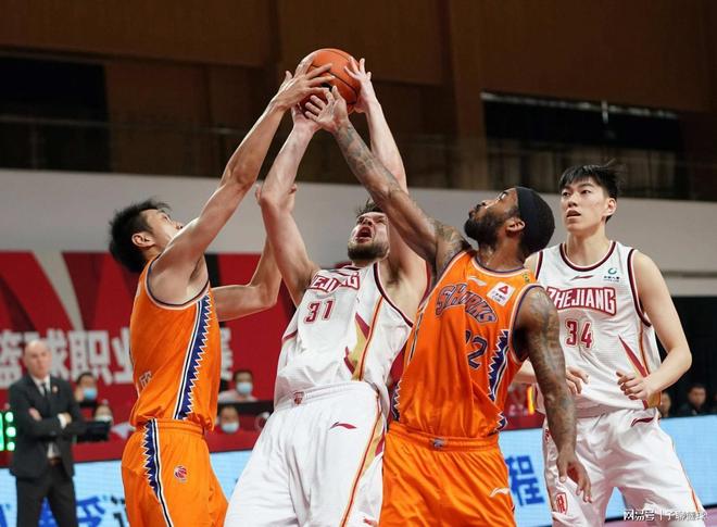 球公开赛于 球公开赛于