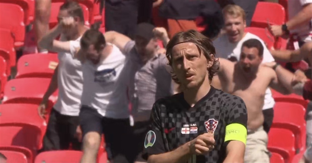 他在绿茵场 他在绿茵场